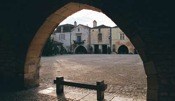 monpazier%202.jpg monpazier%202.jpg